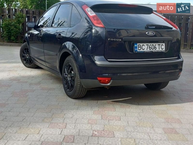 Хэтчбек Ford Focus 2006 в Стрые