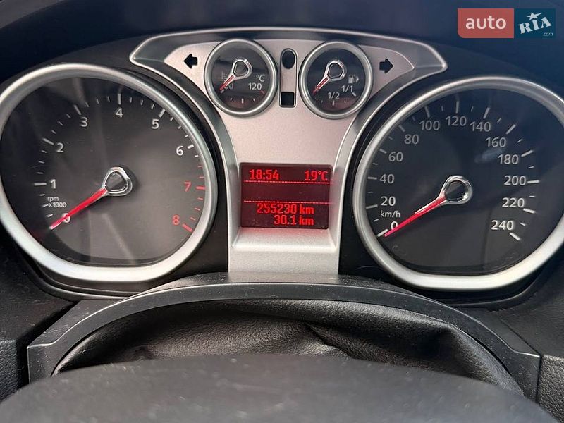 Хэтчбек Ford Focus 2010 в Львове