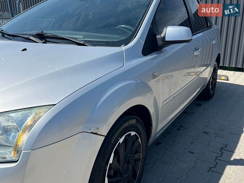 Седан Ford Focus 2005 в Теофіполі