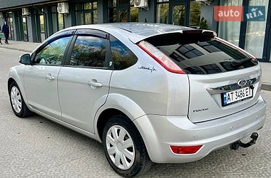 Хетчбек Ford Focus 2008 в Новояворівську