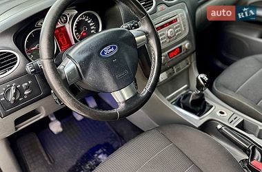 Хетчбек Ford Focus 2008 в Новояворівську
