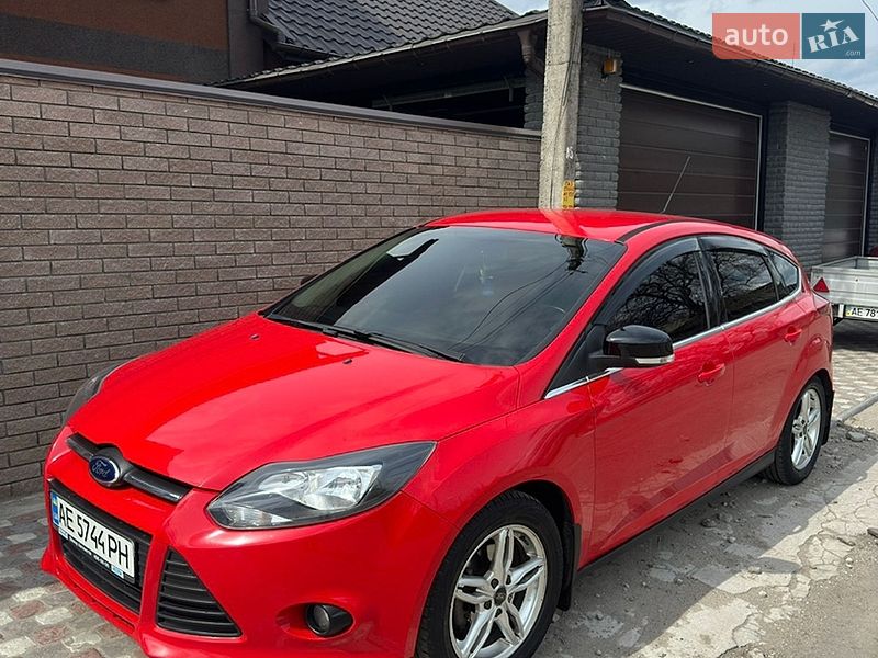 Хэтчбек Ford Focus 2012 в Днепре