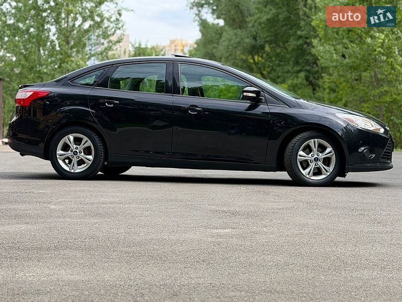 Седан Ford Focus 2014 в Киеве