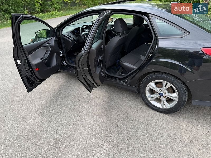 Седан Ford Focus 2014 в Киеве