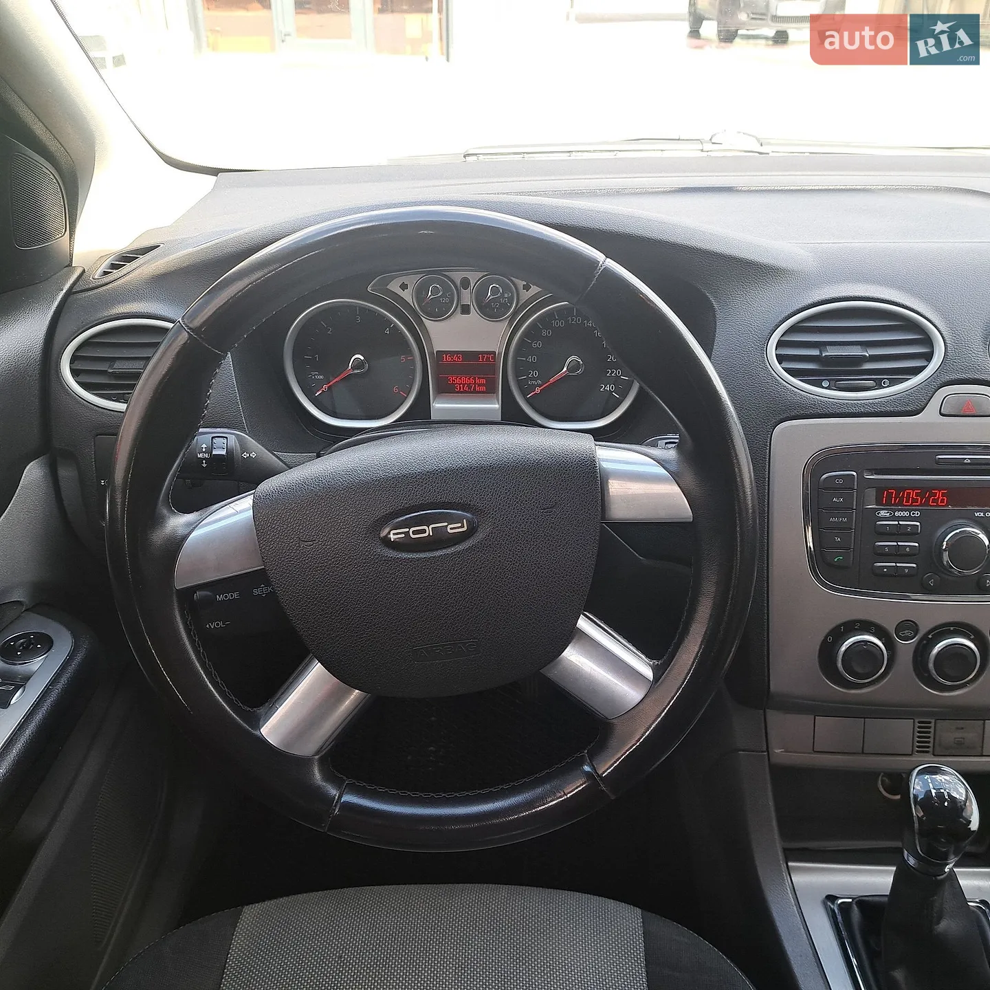 2010 Ford Focus - мініатюра 11