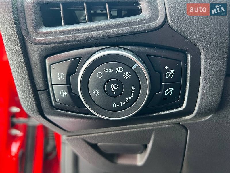 Универсал Ford Focus 2016 в Киеве фото 17 Универсал Ford Focus 2016 в Киеве