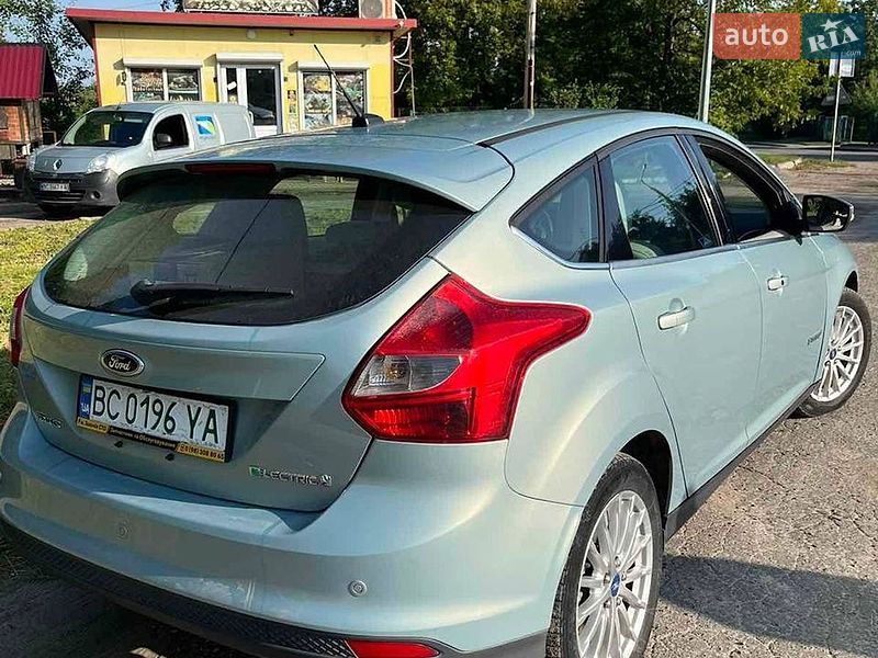 Хэтчбек Ford Focus 2012 в Львове фото 6 Хэтчбек Ford Focus 2012 в Львове