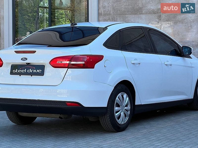 Седан Ford Focus 2015 в Николаеве