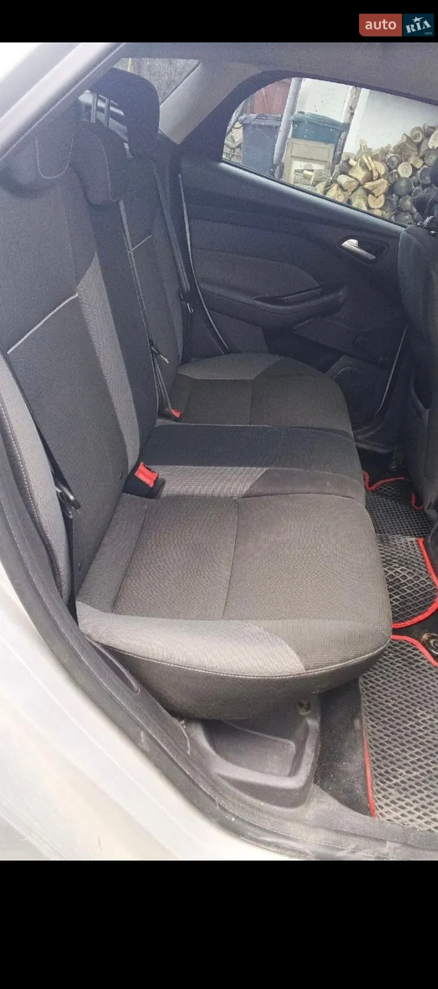 2011 Ford Focus - мініатюра 2