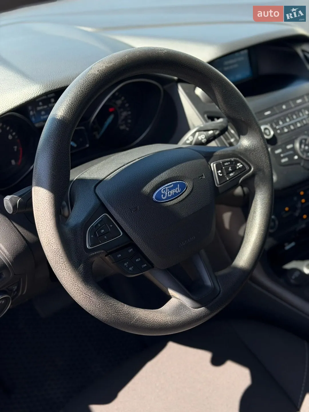 2018 Ford Focus - мініатюра 17
