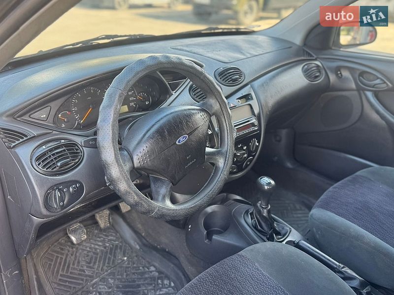 Универсал Ford Focus 2000 в Волочиске