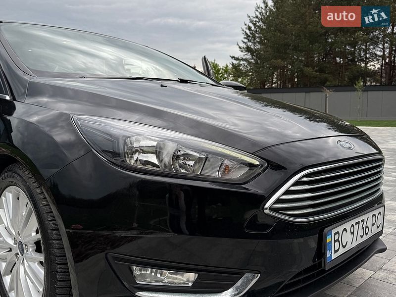 Седан Ford Focus 2017 в Львові
