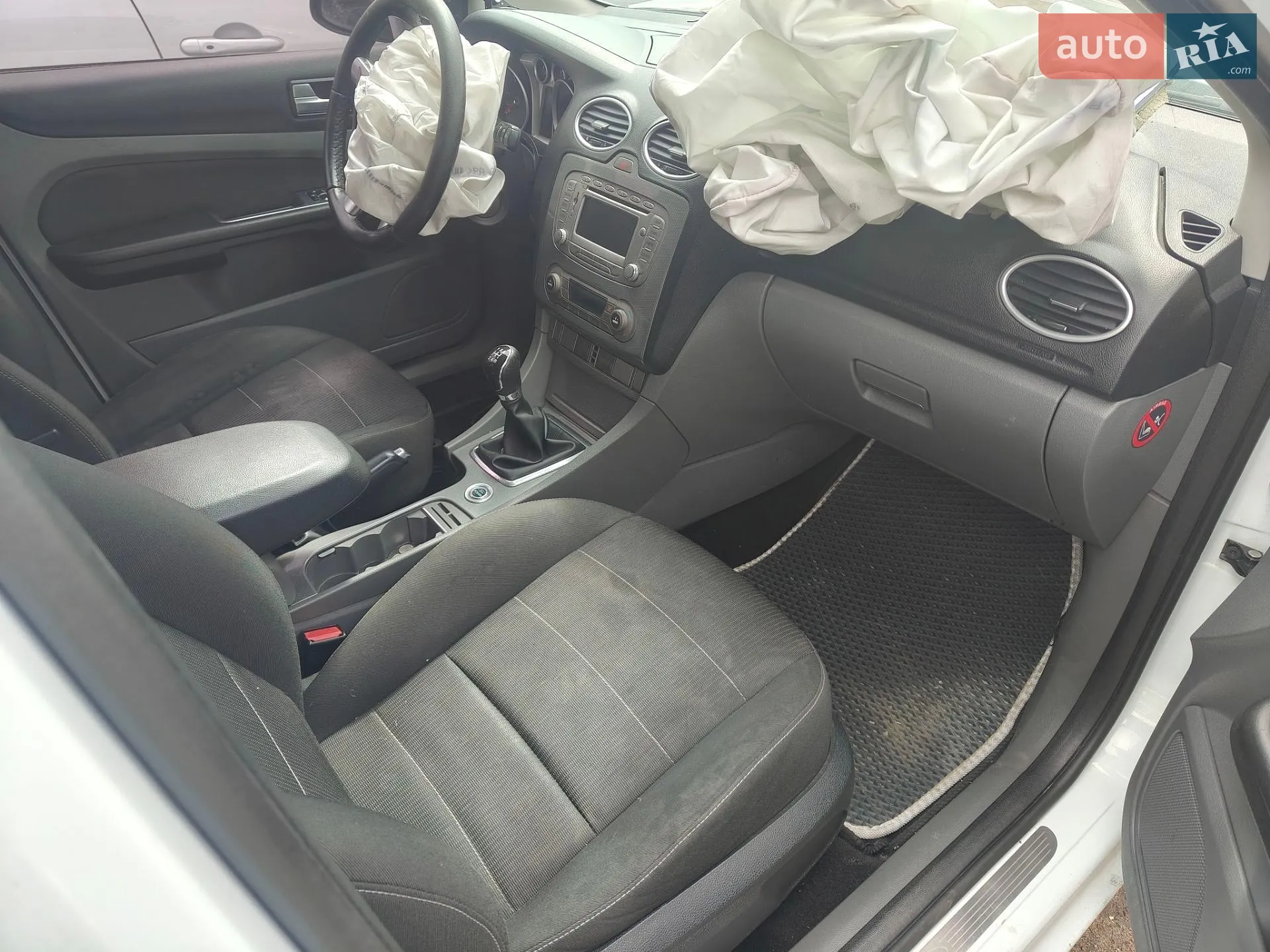 2010 Ford Focus - мініатюра 3