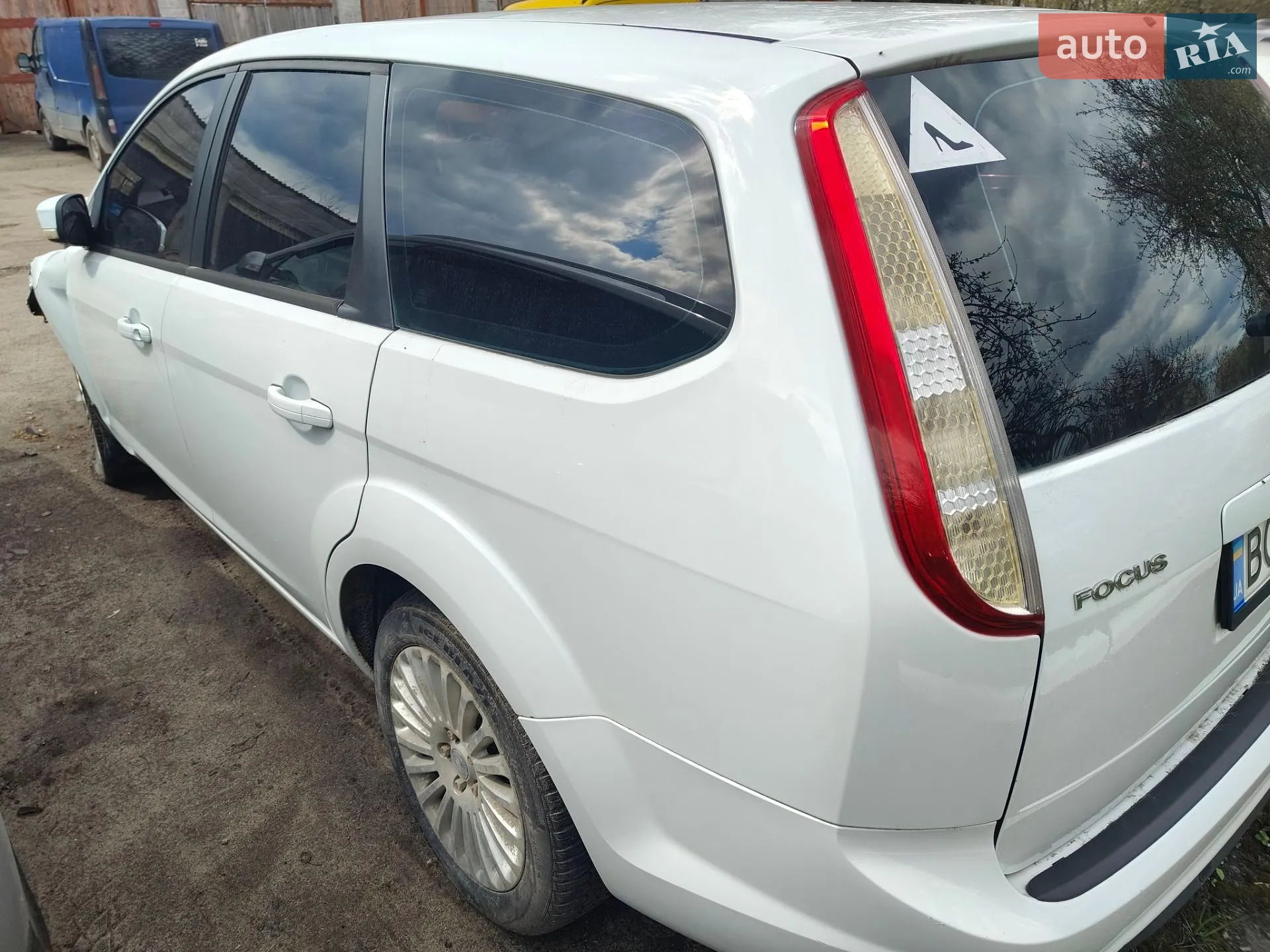 2010 Ford Focus - мініатюра 8