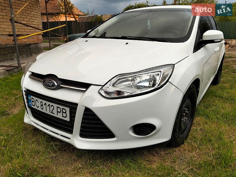Хэтчбек Ford Focus 2014 в Львове фото Хэтчбек Ford Focus 2014 в Львове