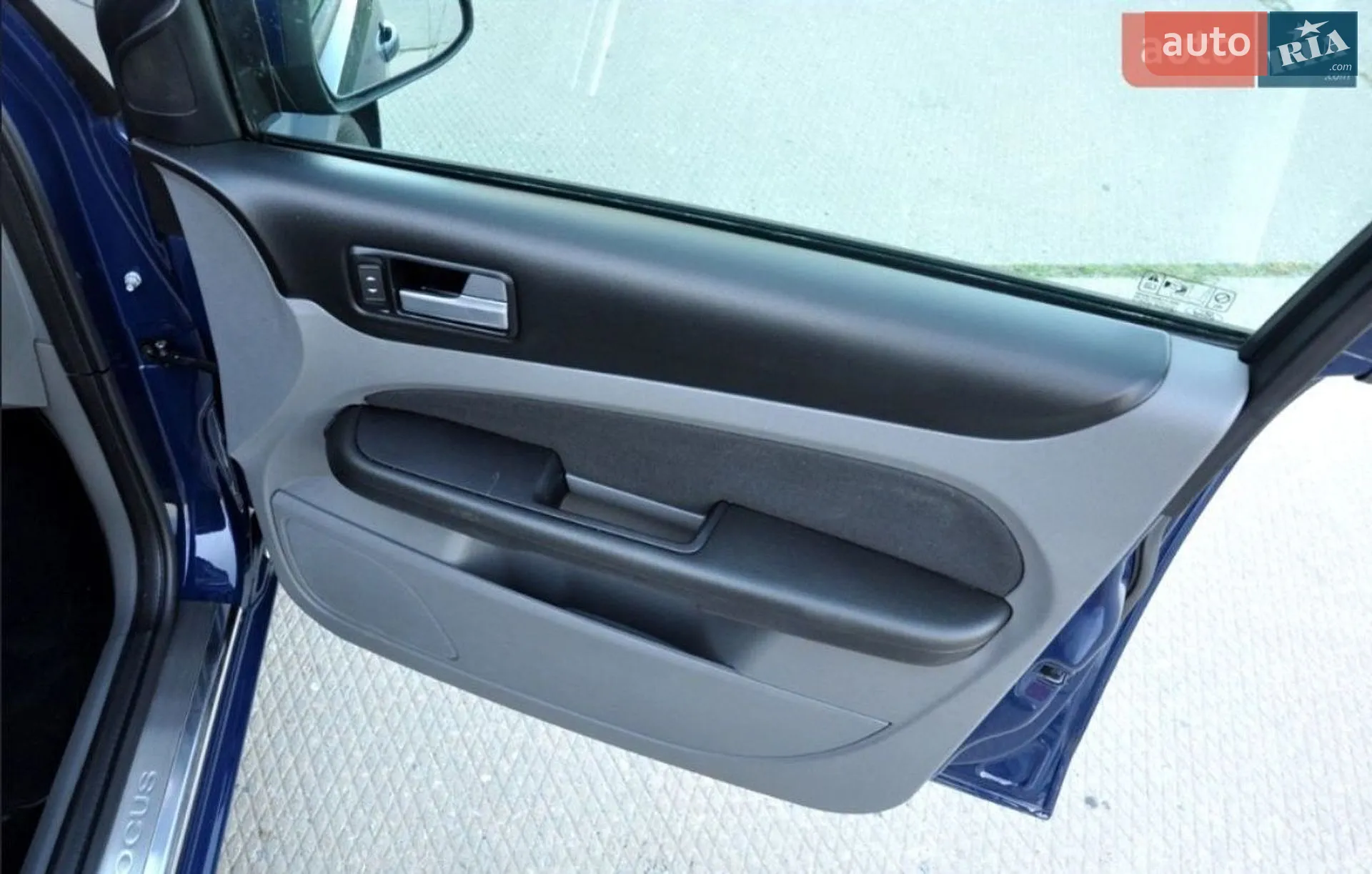2010 Ford Focus - мініатюра 12