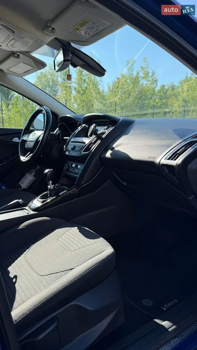 2016 Ford Focus - мініатюра 18