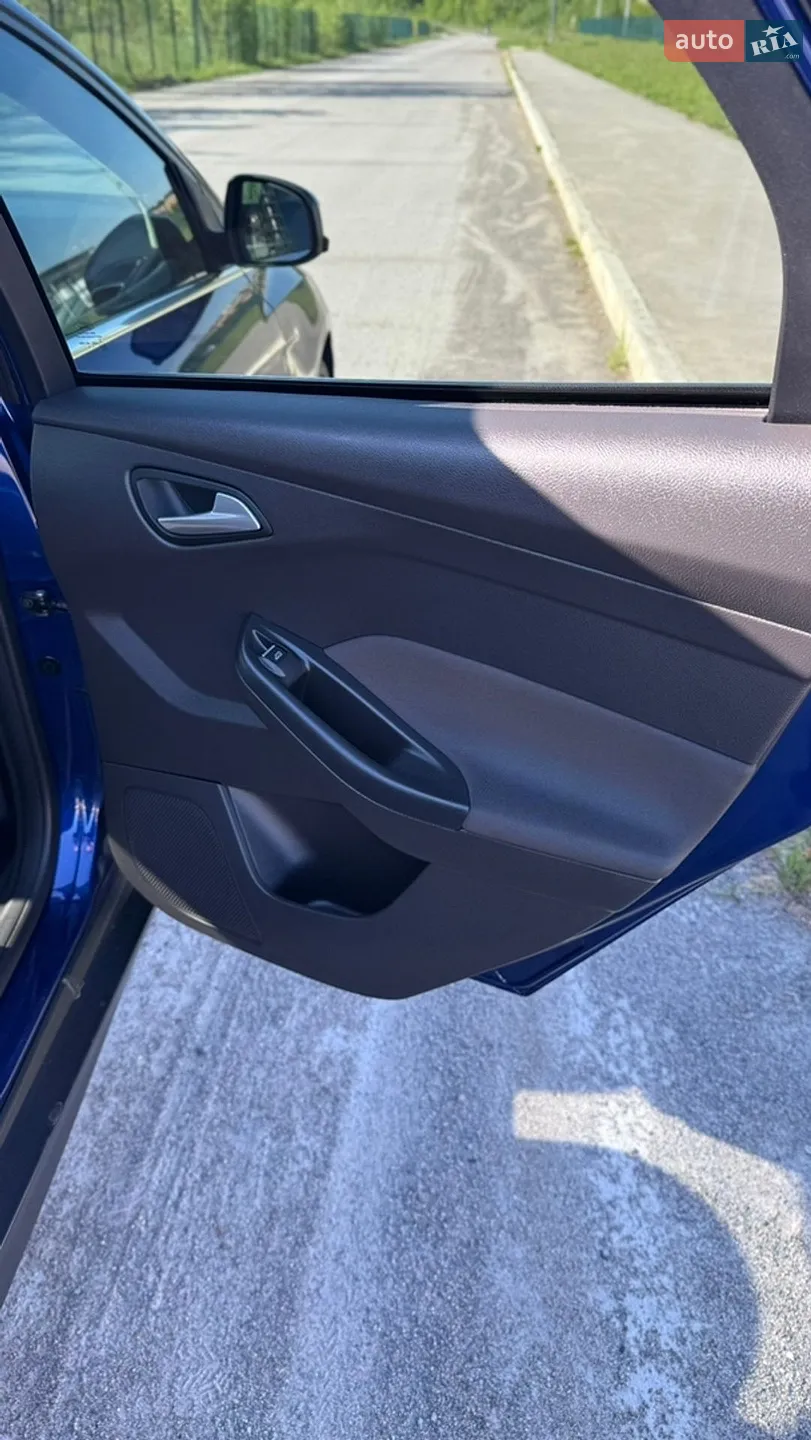 2016 Ford Focus - мініатюра 21