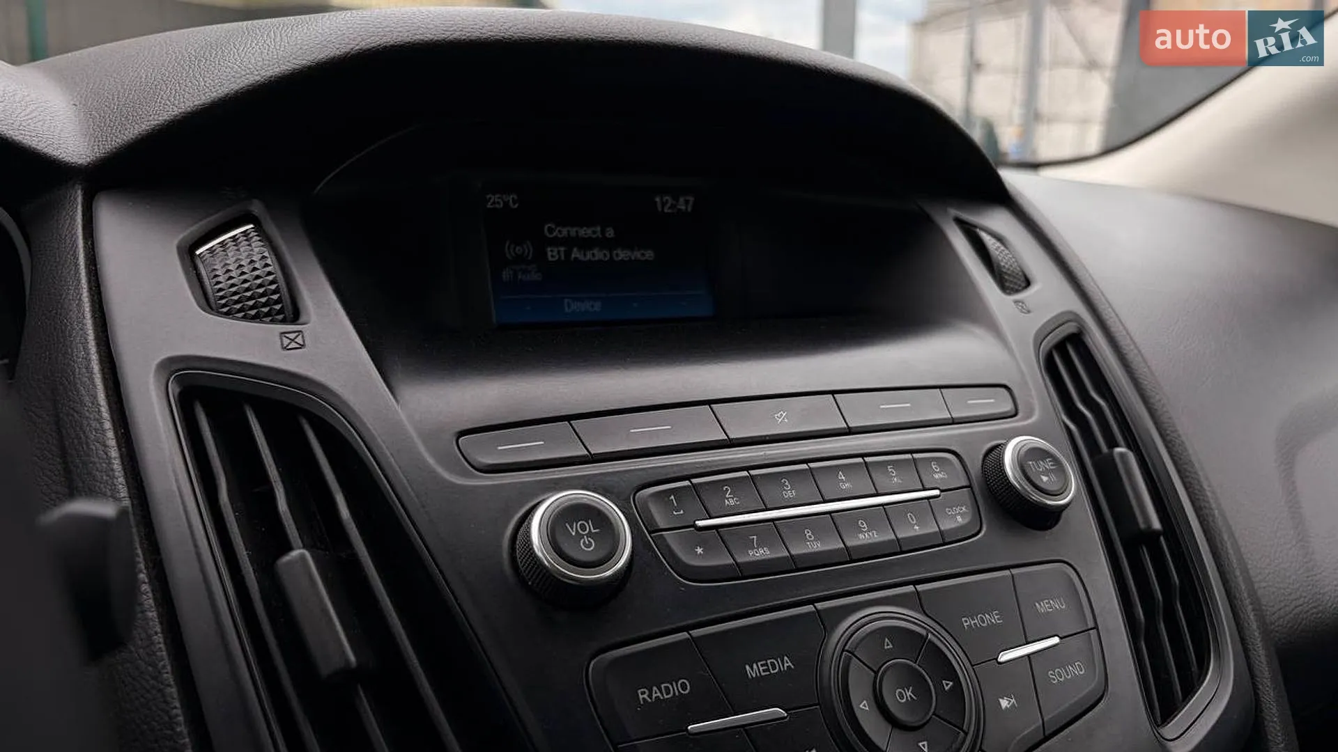 2018 Ford Focus - мініатюра 23