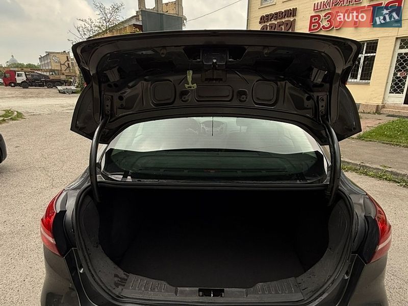 Седан Ford Focus 2015 в Львове фото 12 Седан Ford Focus 2015 в Львове