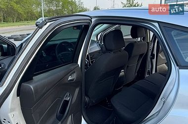 Хэтчбек Ford Focus 2015 в Львове фото 15 Хэтчбек Ford Focus 2015 в Львове