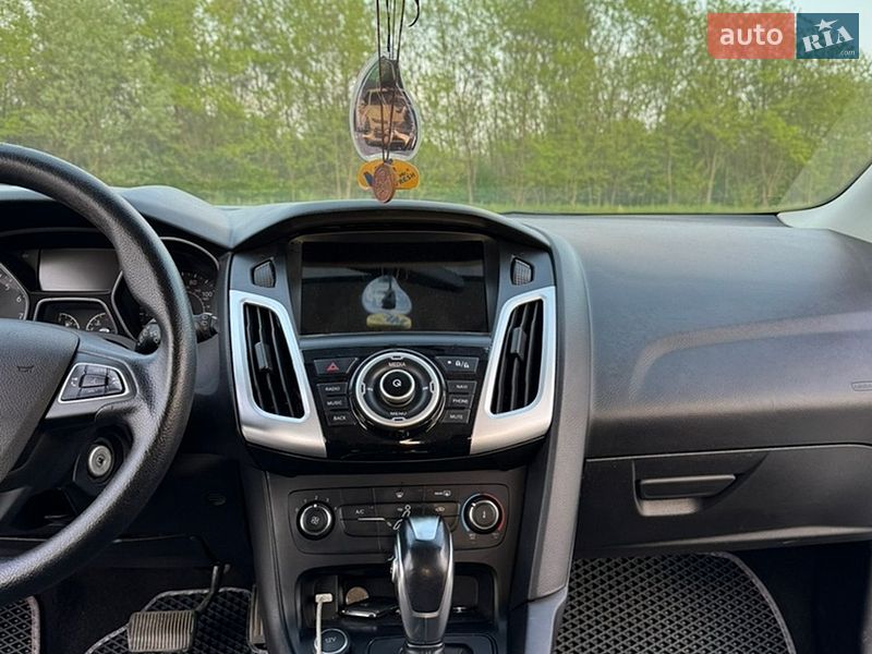 Хэтчбек Ford Focus 2015 в Львове фото 20 Хэтчбек Ford Focus 2015 в Львове