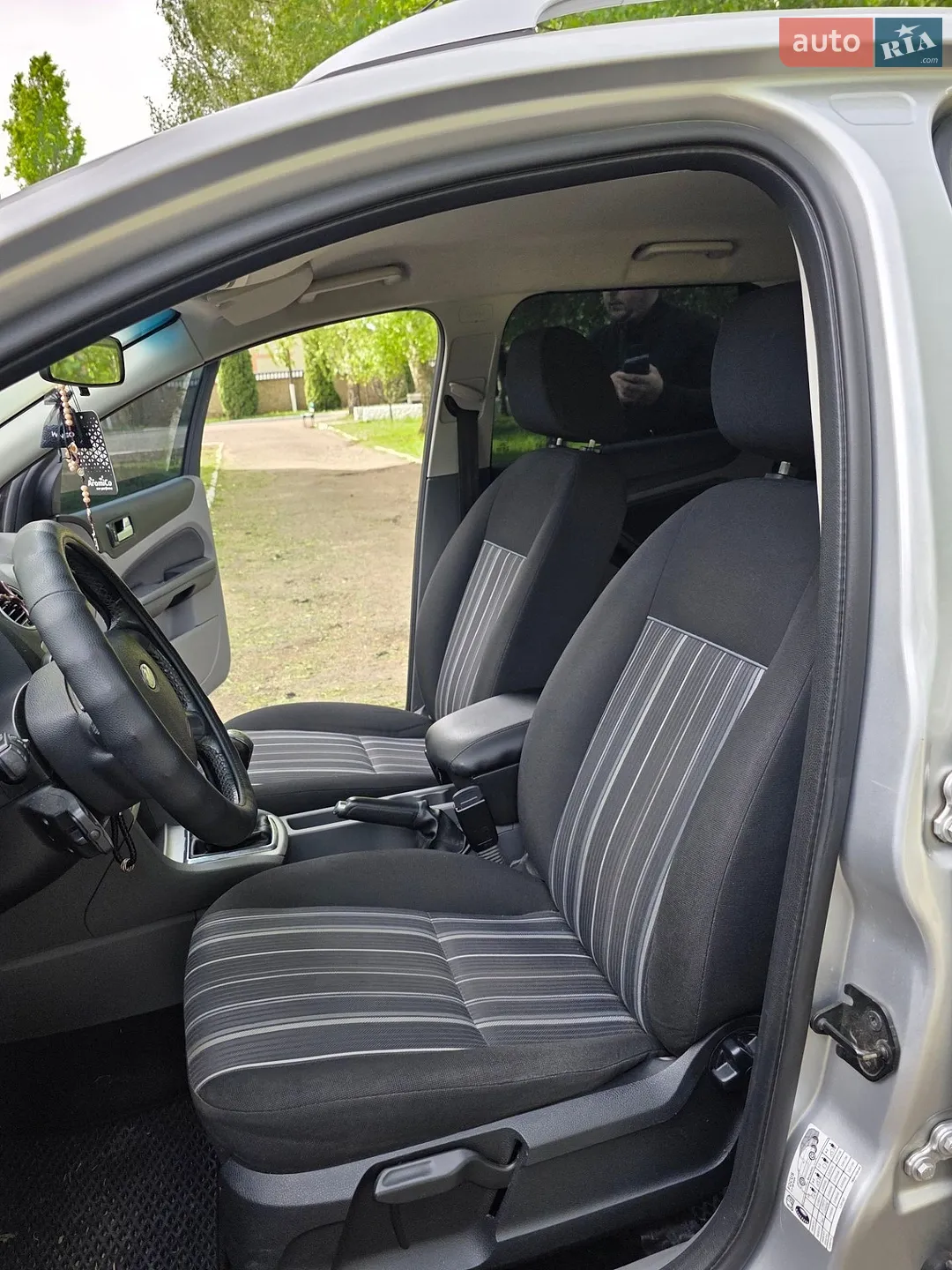 2010 Ford Focus - мініатюра 24