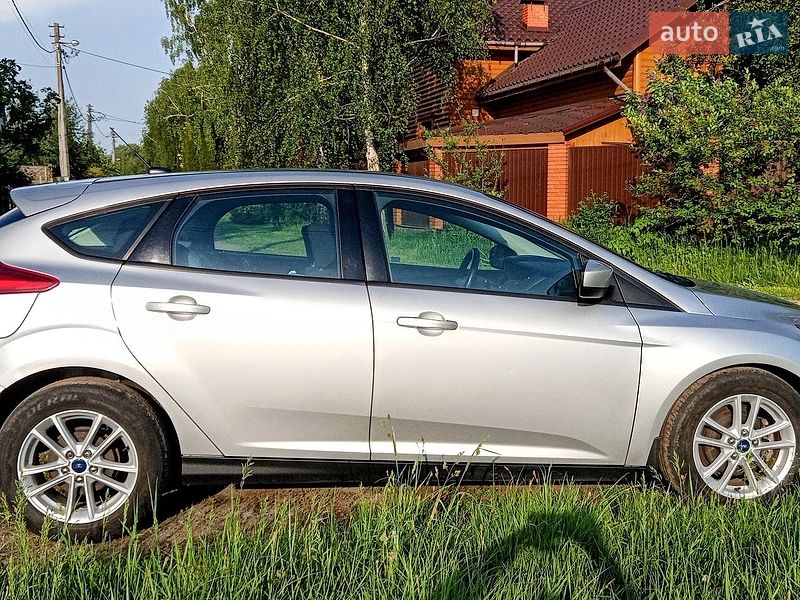 Хэтчбек Ford Focus 2017 в Киеве