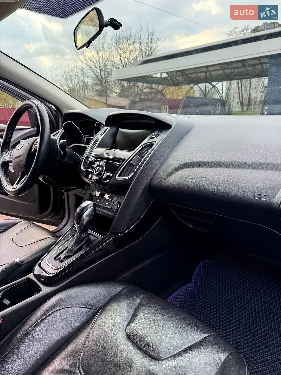 2017 Ford Focus - мініатюра 14