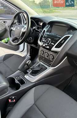 Хэтчбек Ford Focus 2012 в Полтаве