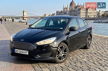Седан Ford Focus 2017 в Мукачевому