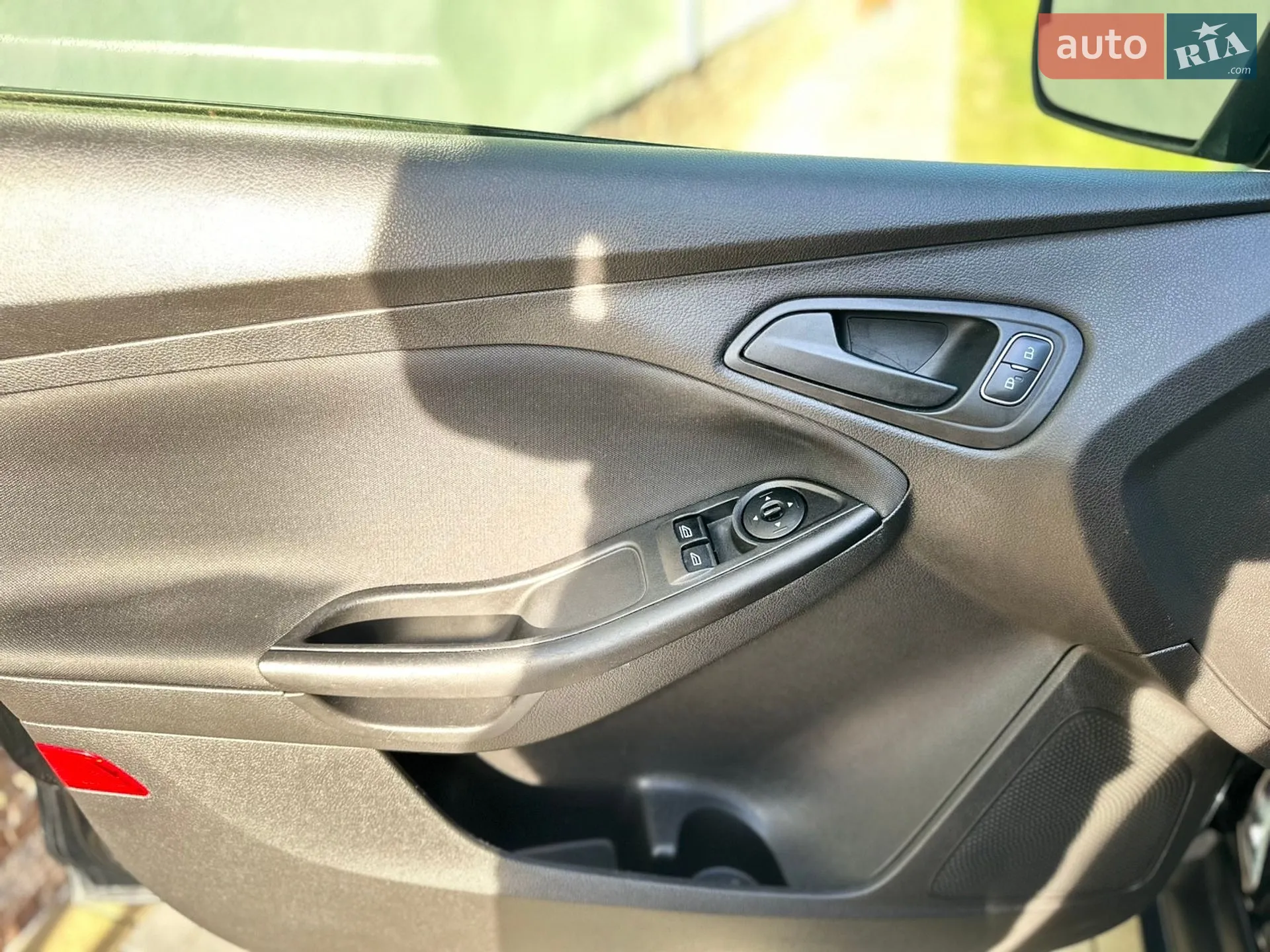 2017 Ford Focus - мініатюра 26