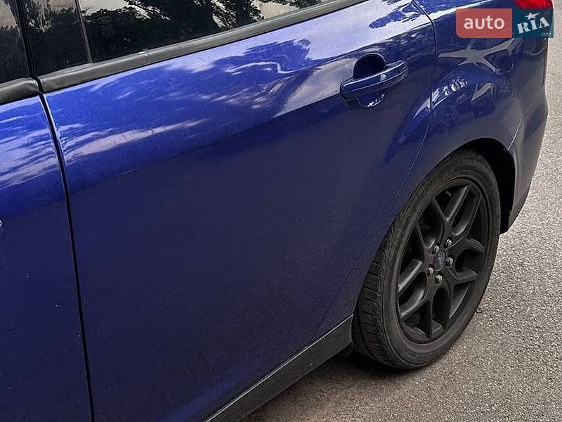 Седан Ford Focus 2015 в Києві