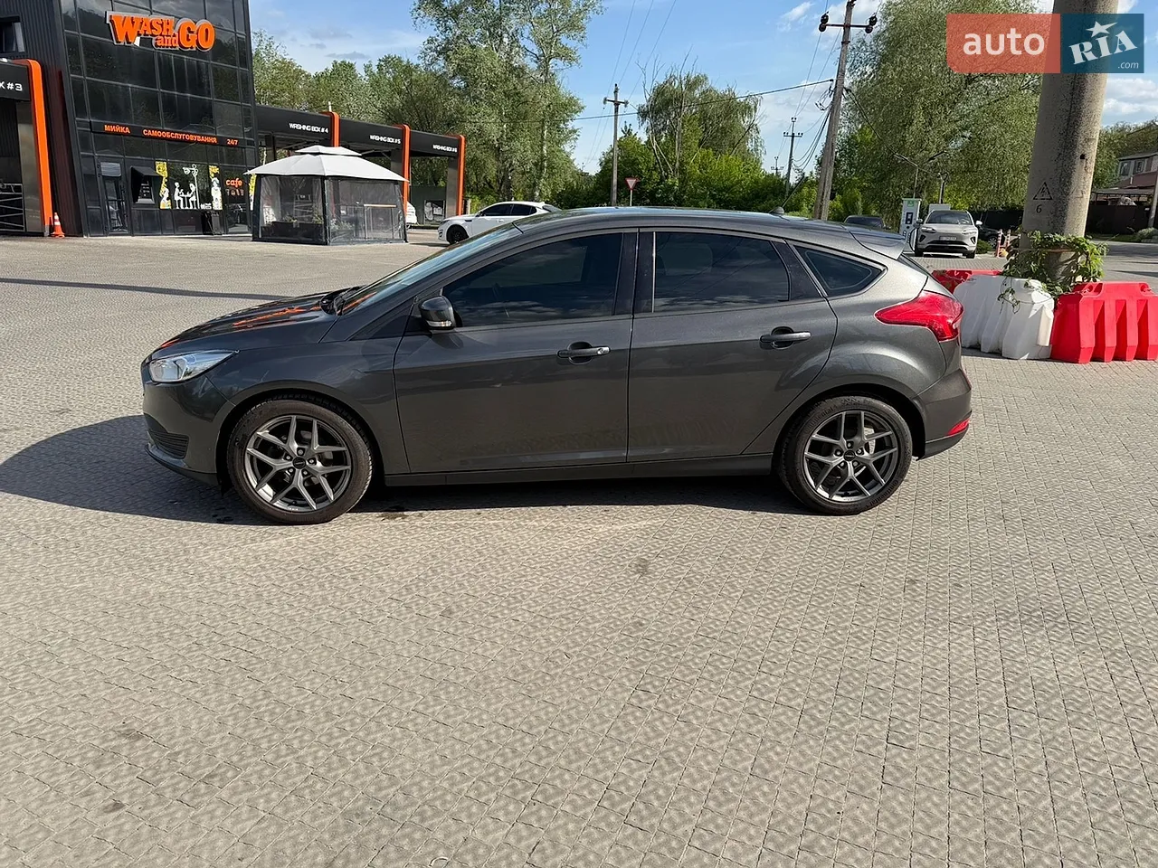2017 Ford Focus - мініатюра 17