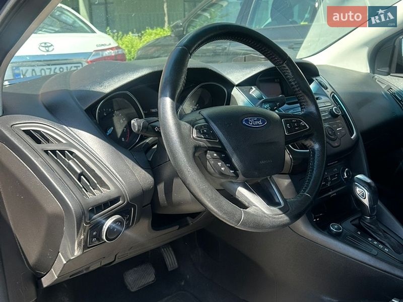 Седан Ford Focus 2015 в Києві