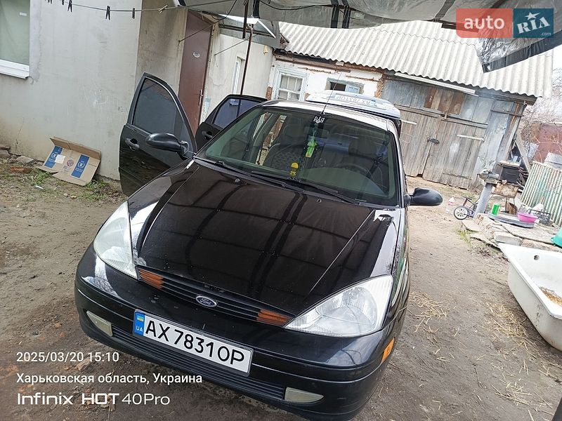 Ford Focus 2000