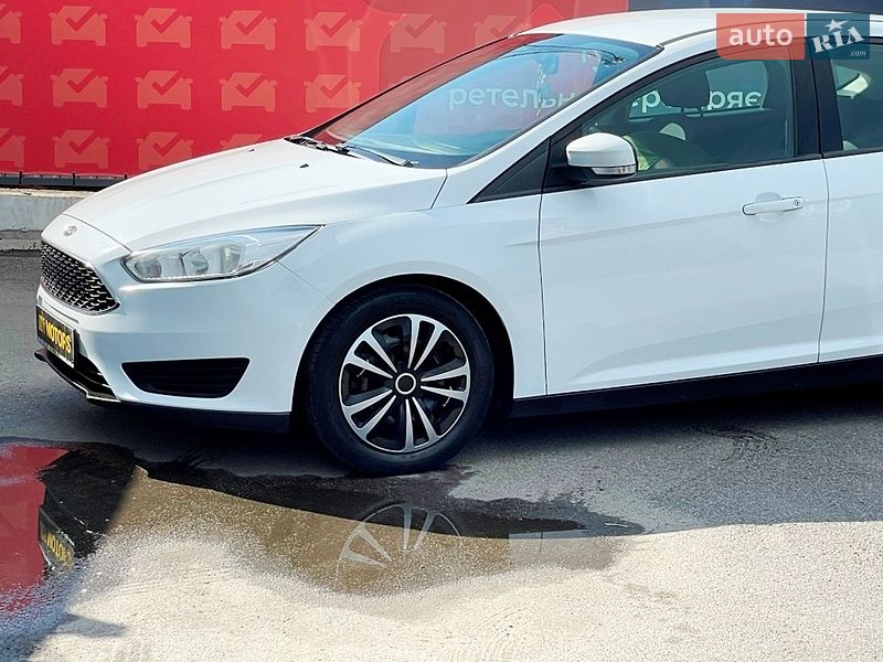 Хэтчбек Ford Focus 2017 в Киеве