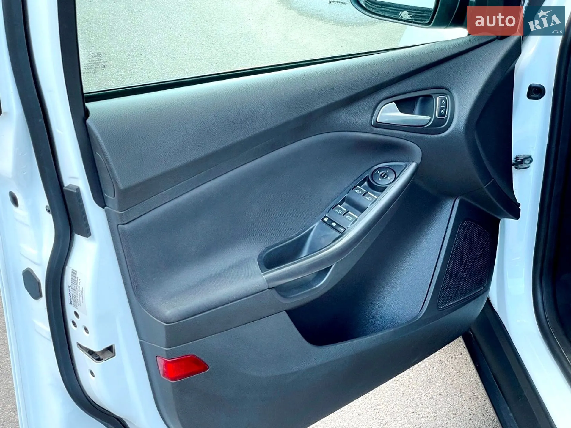 2017 Ford Focus - мініатюра 26