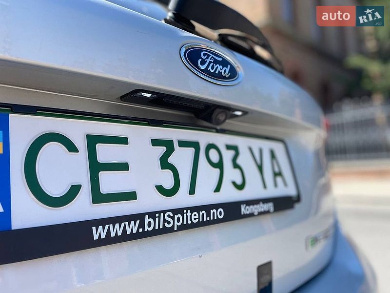 Хетчбек Ford Focus 2018 в Чернівцях