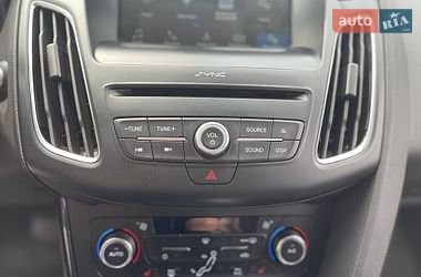 Хетчбек Ford Focus 2018 в Чернівцях