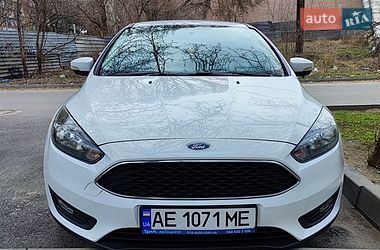 Хетчбек Ford Focus 2016 в Дослідному