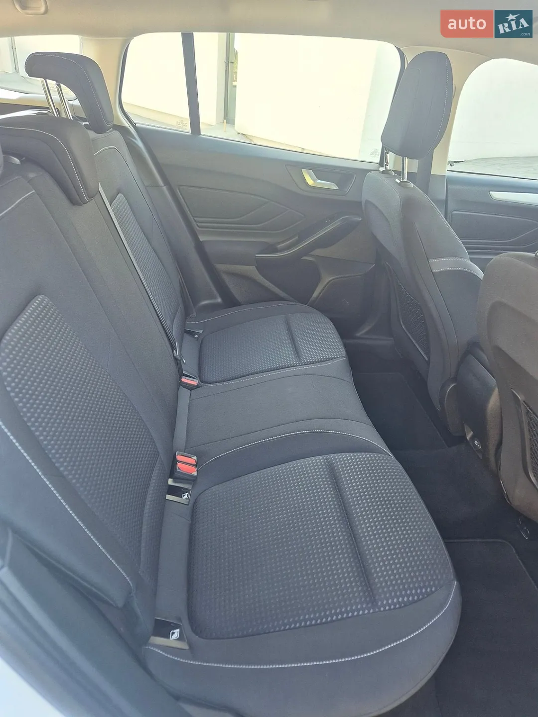 2019 Ford Focus - мініатюра 18