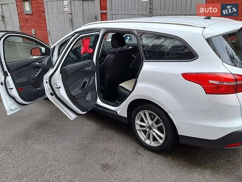 Универсал Ford Focus 2016 в Киеве