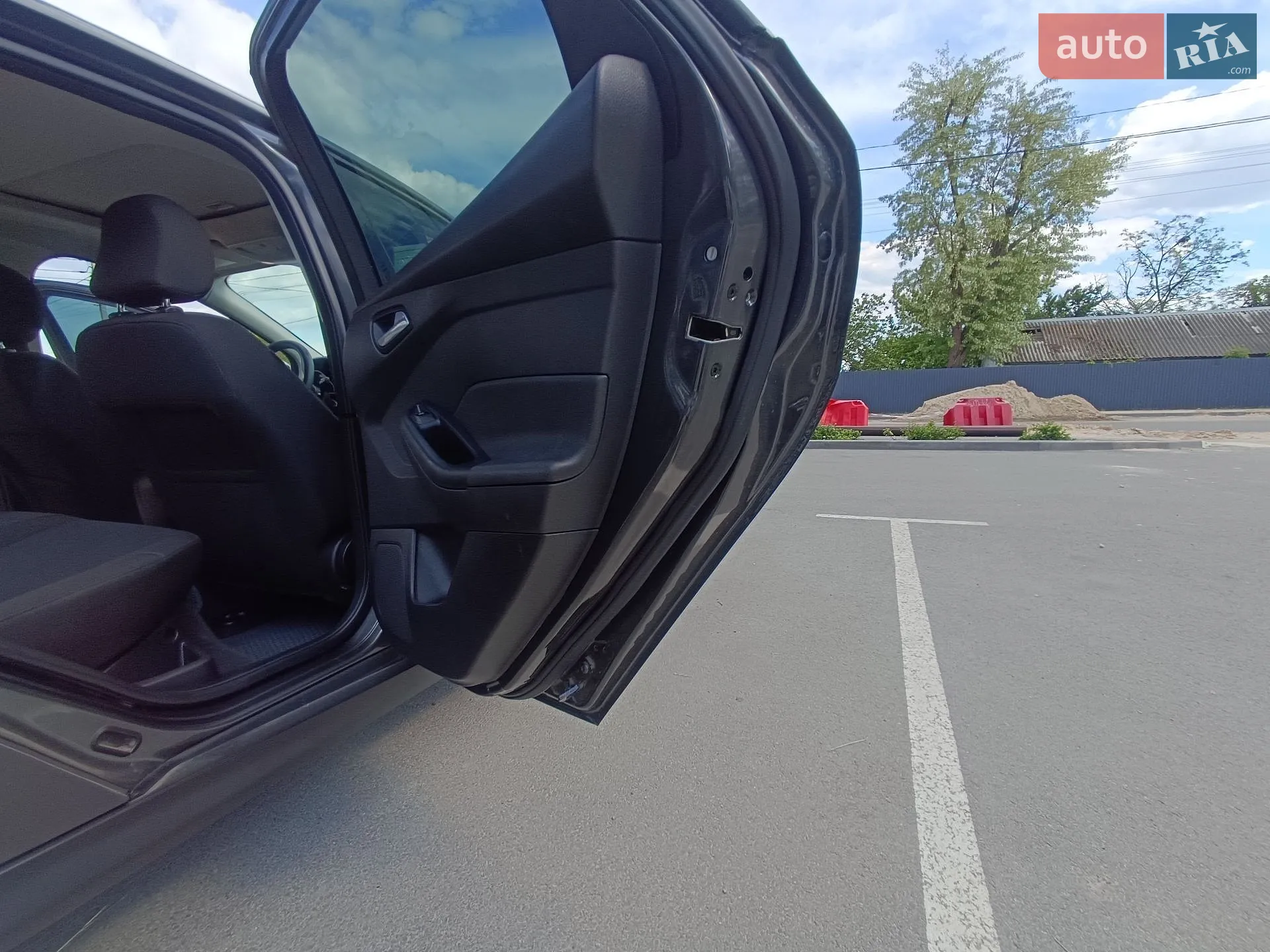 2015 Ford Focus - мініатюра 10