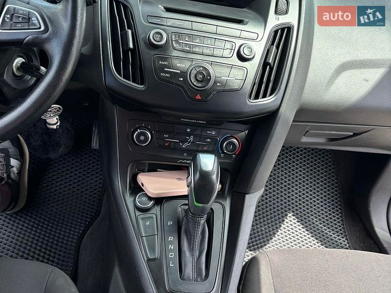 Хэтчбек Ford Focus 2015 в Ужгороде