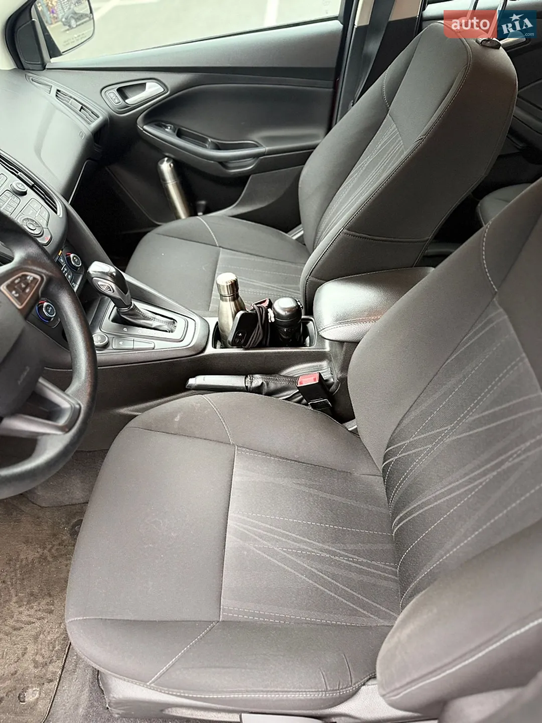 2016 Ford Focus - мініатюра 17