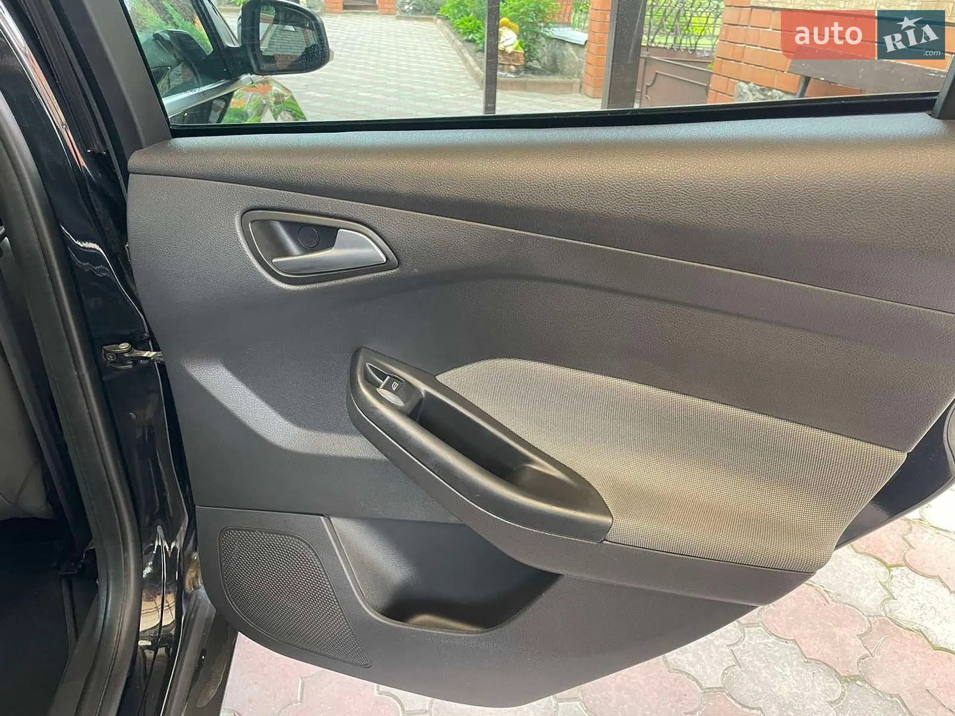 2011 Ford Focus - мініатюра 18