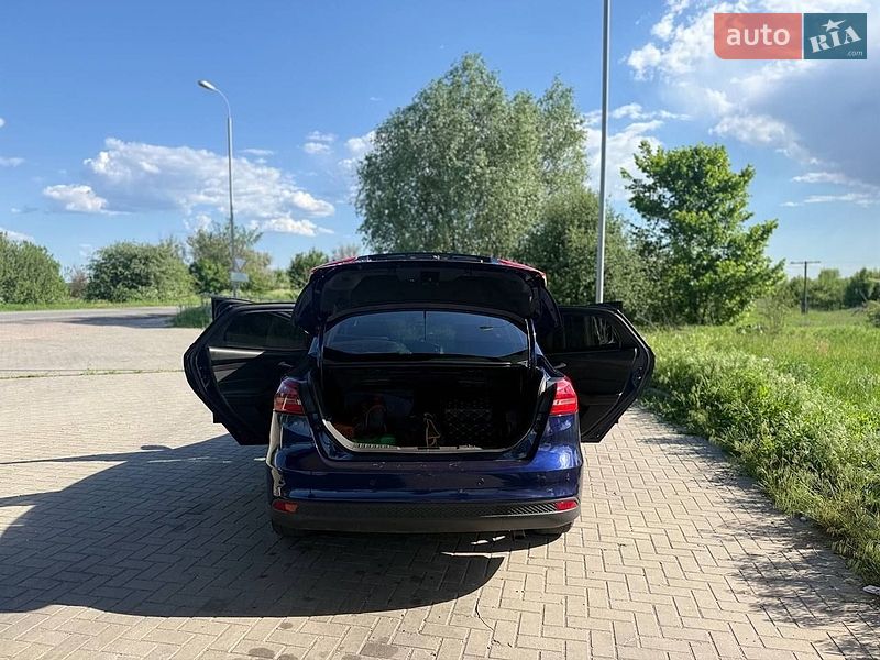 Седан Ford Focus 2017 в Семеновке фото 20 Седан Ford Focus 2017 в Семеновке
