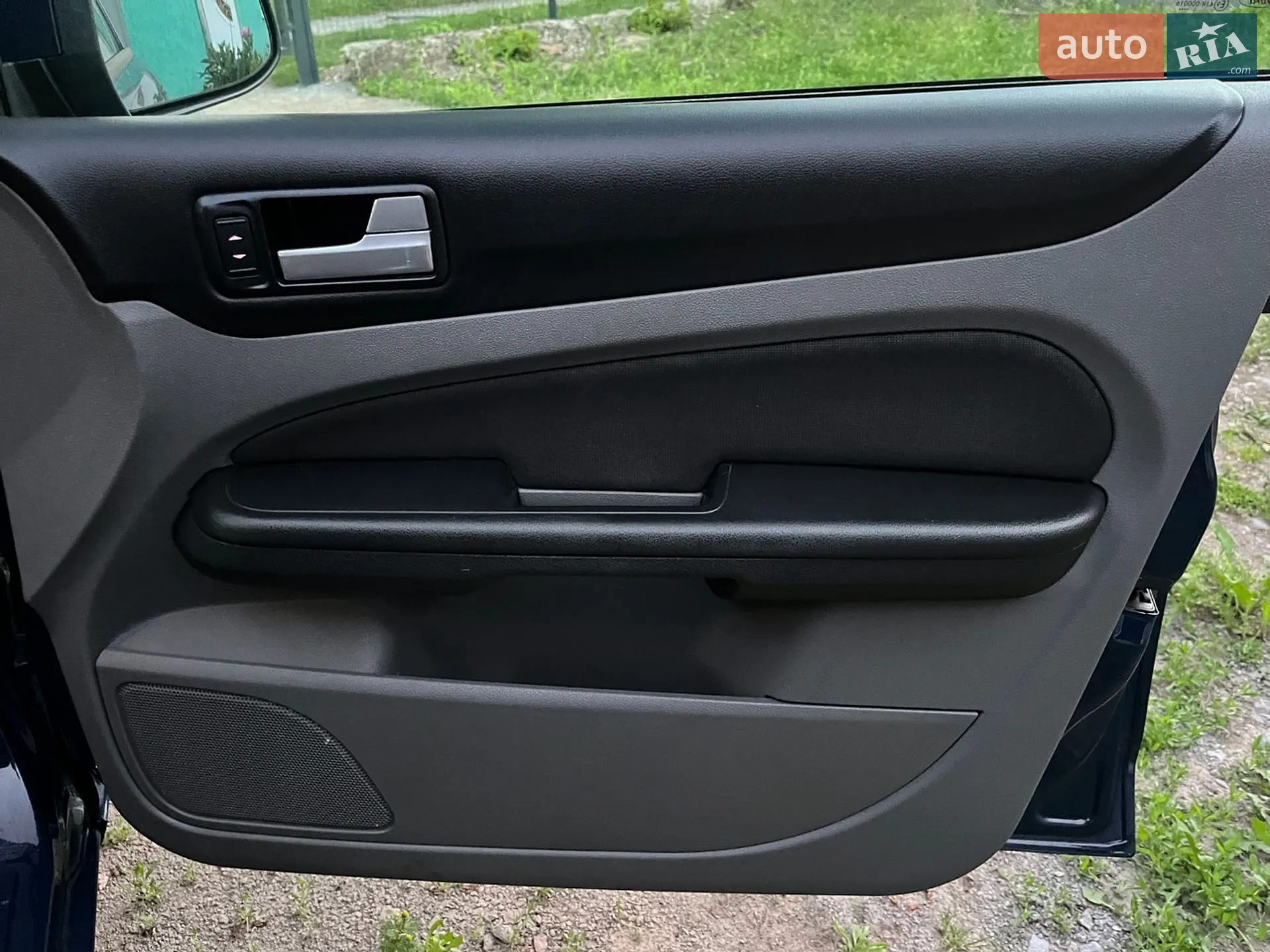 2010 Ford Focus - мініатюра 32