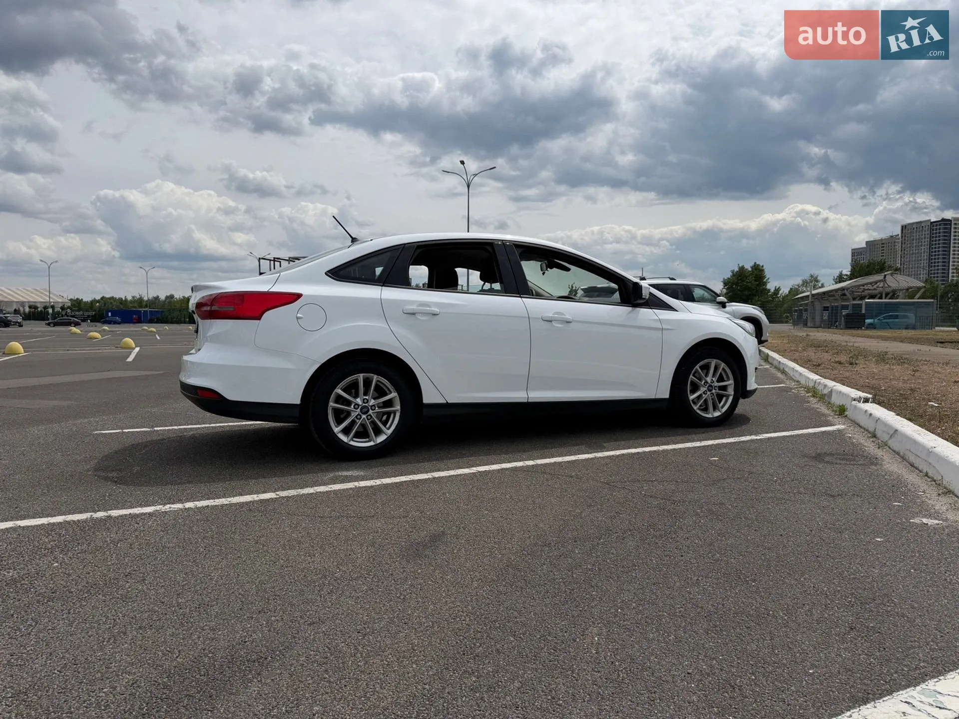 2017 Ford Focus - мініатюра 4